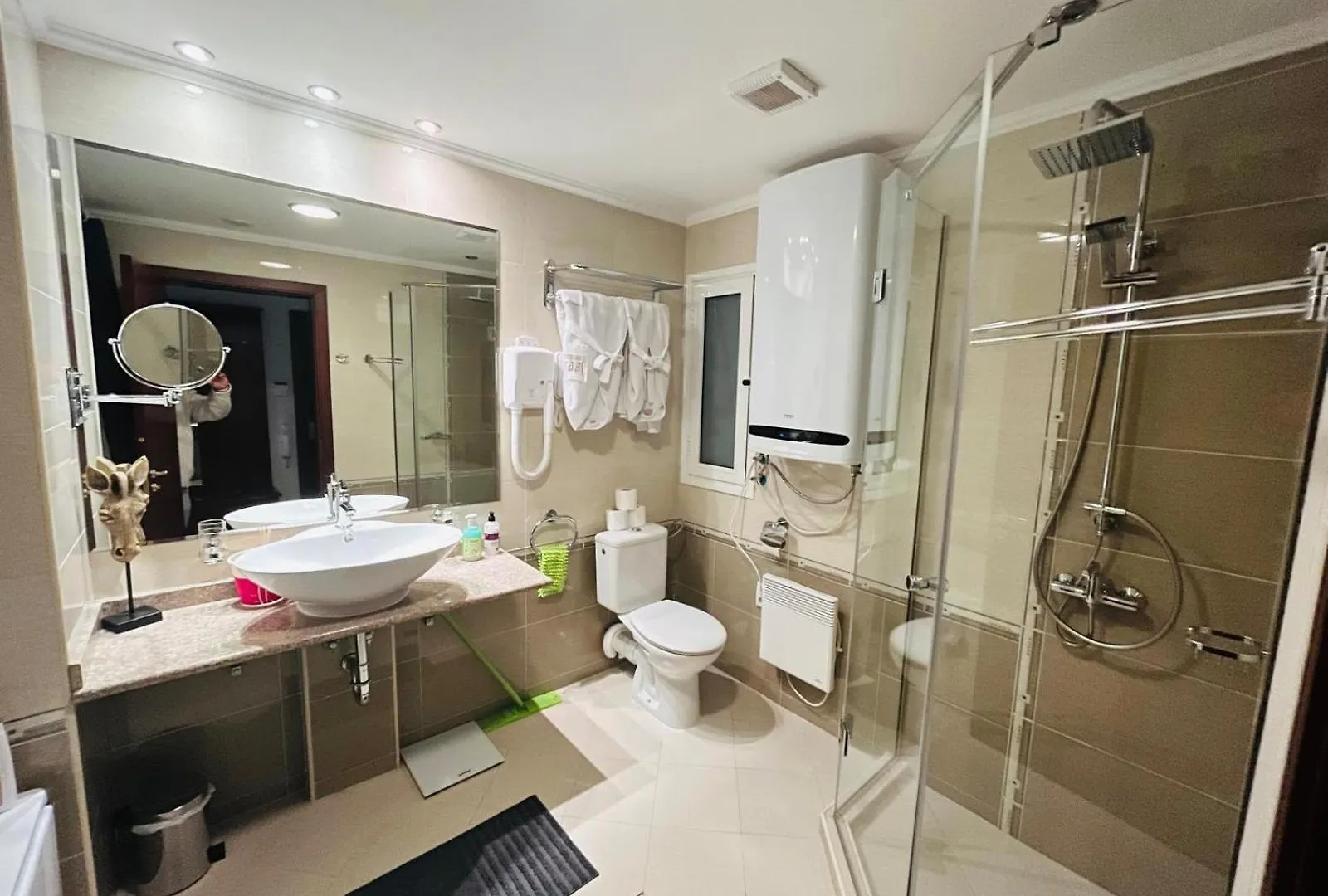 Gondola Luxury Apartement 1 バンスコ ブルガリア
